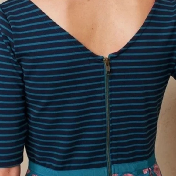 Matilda Jane Women Friends Forever Peyton Dress Roses Stripes Size Small Pockets - Picture 8 of 8